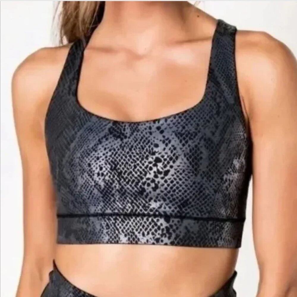 IVL COLLECTIVE -  Snake Skin Sports Bra Size